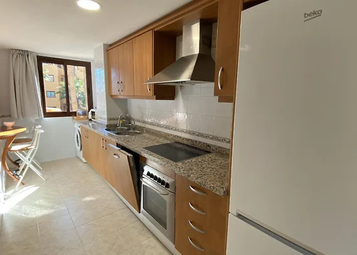 Mar * 埃斯特波纳